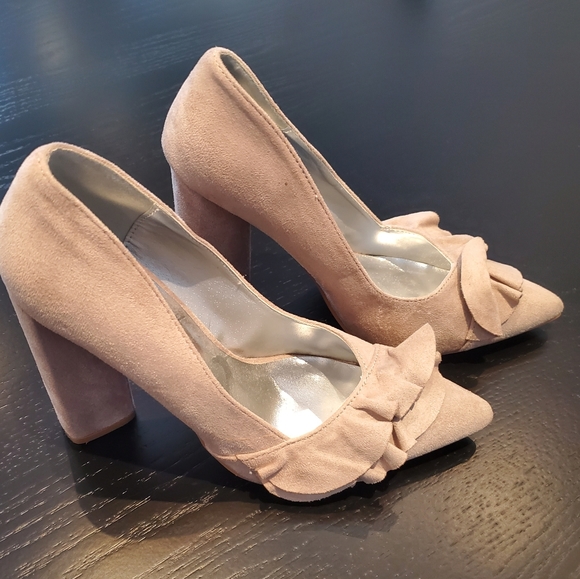 Qupid Heels size 7.5 - Picture 1 of 2